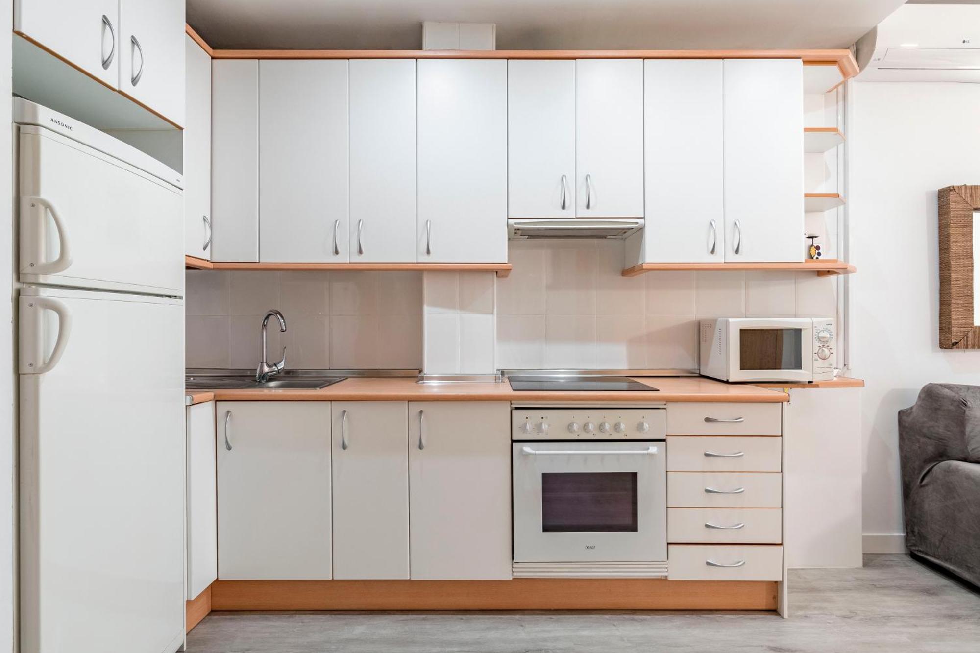 Charming Studio Avenida America Madrid Buitenkant foto